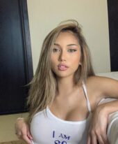 Intimate Moments With Hot Escort Girl